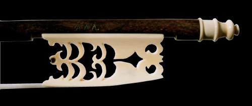 Arco barroco para viola de gamba bajo